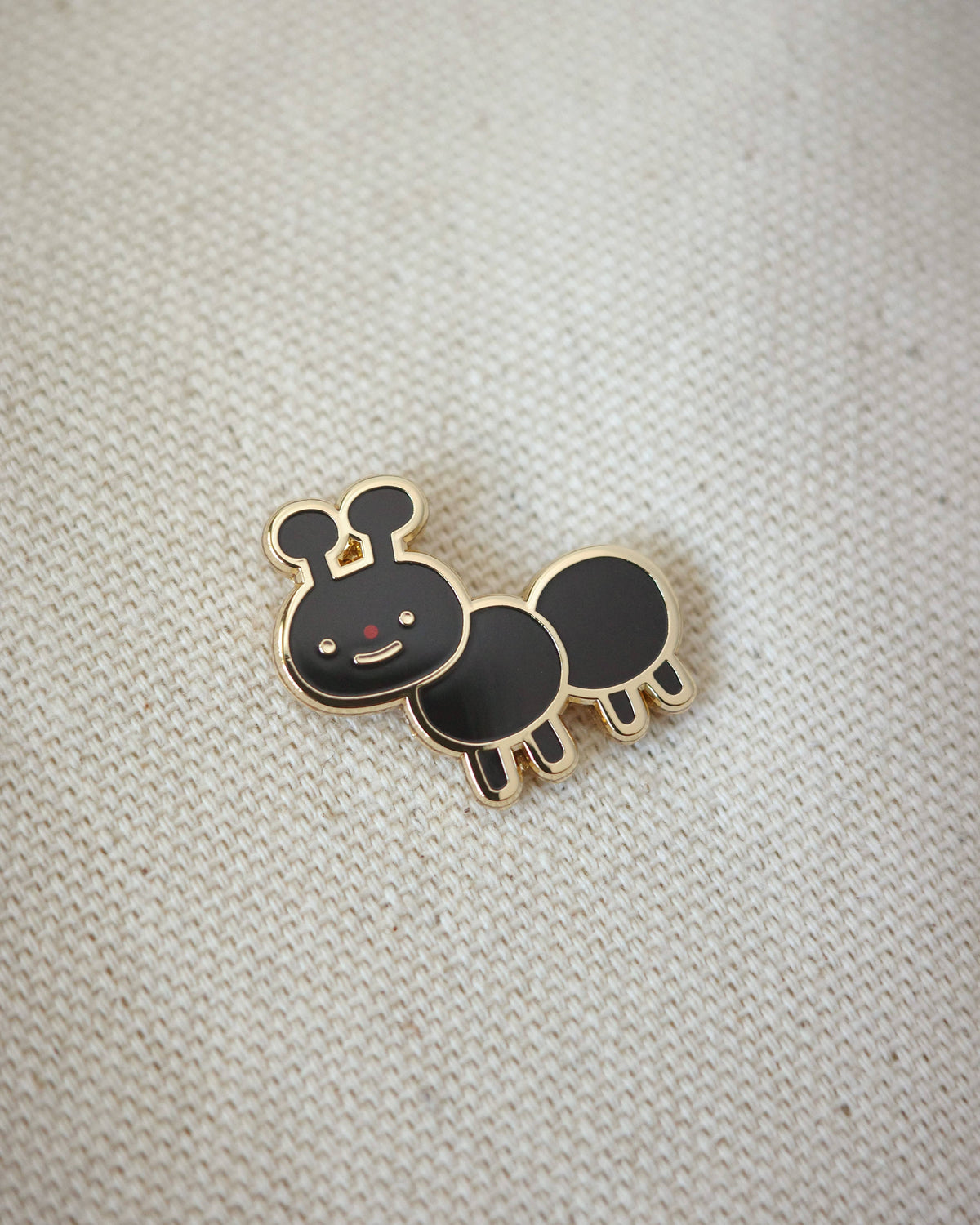 Natamori Ant Pin