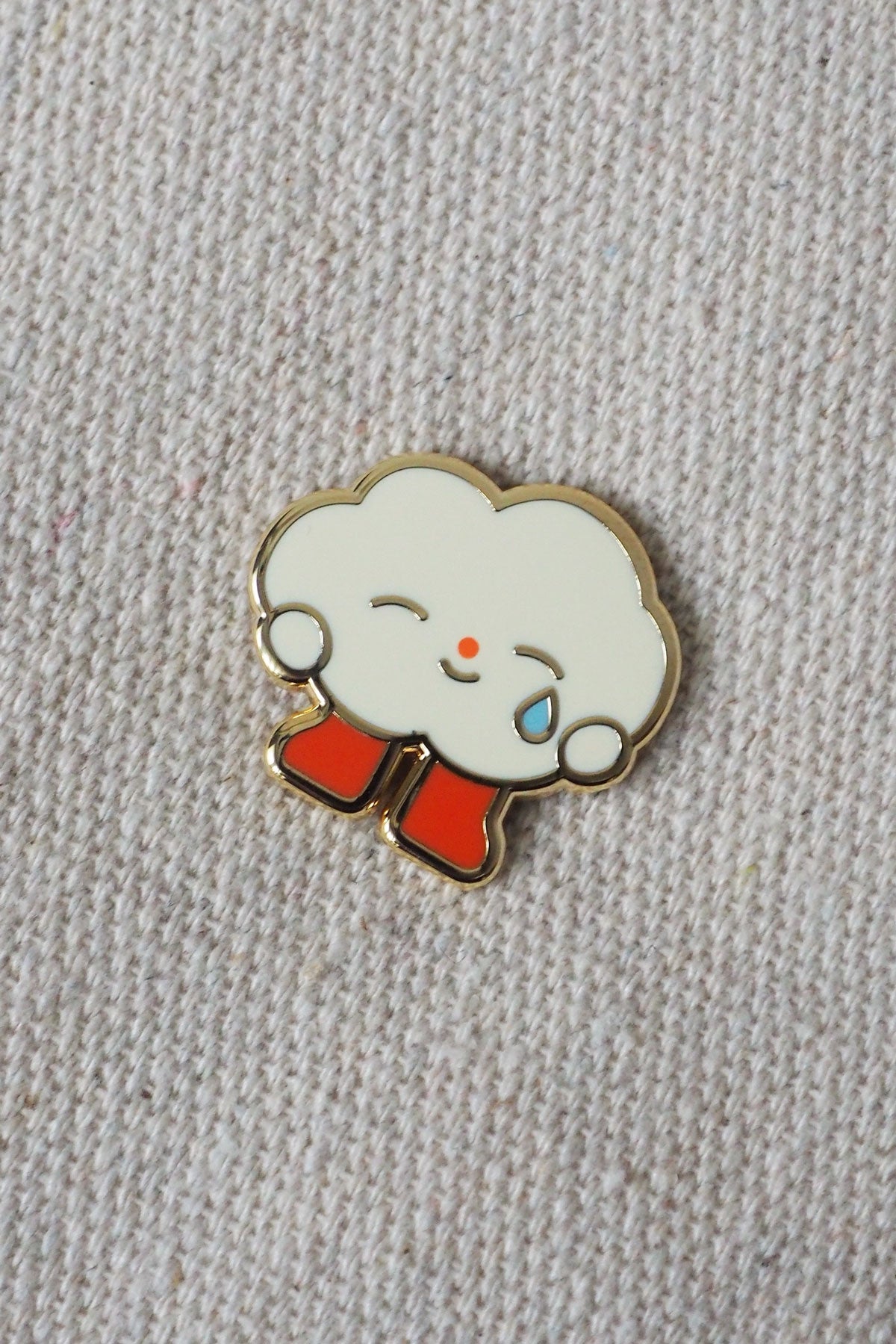 Natamori Cloud Pin