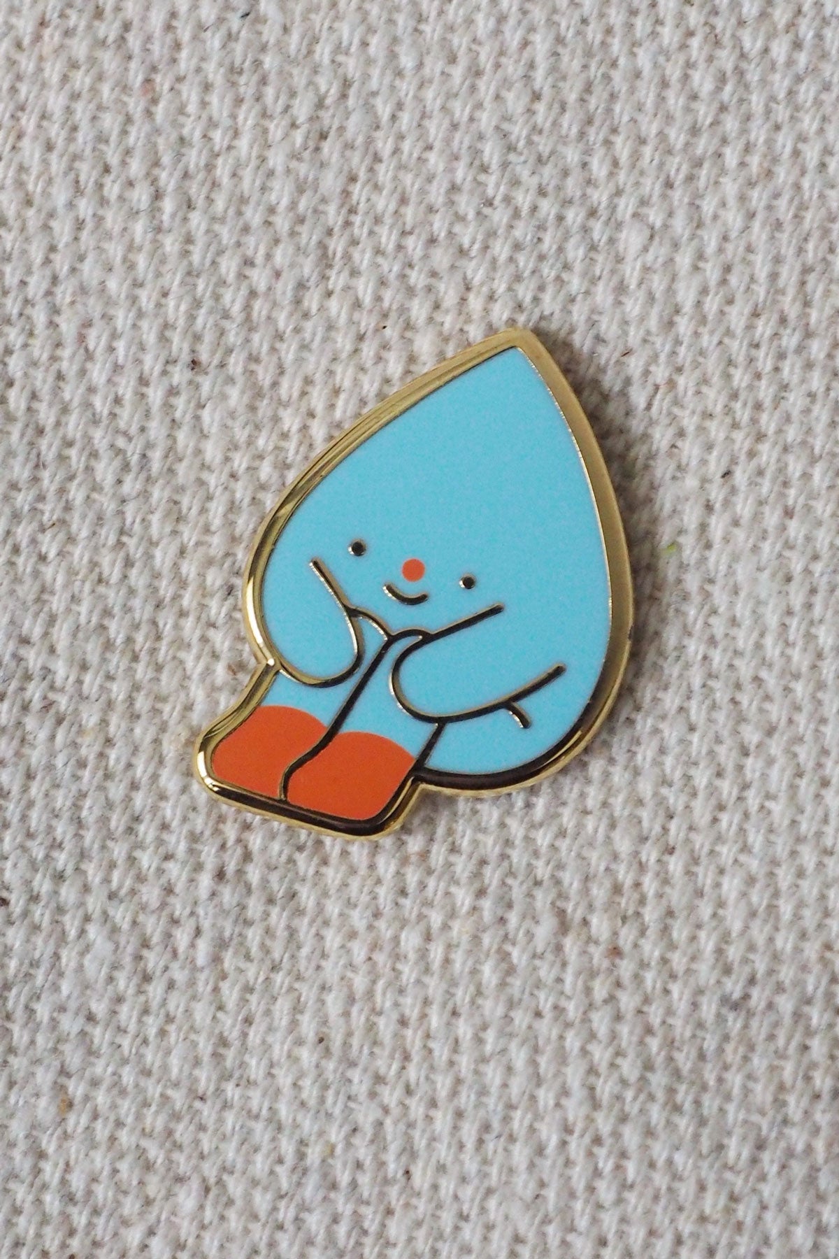 Natamori Tear Drop Pin