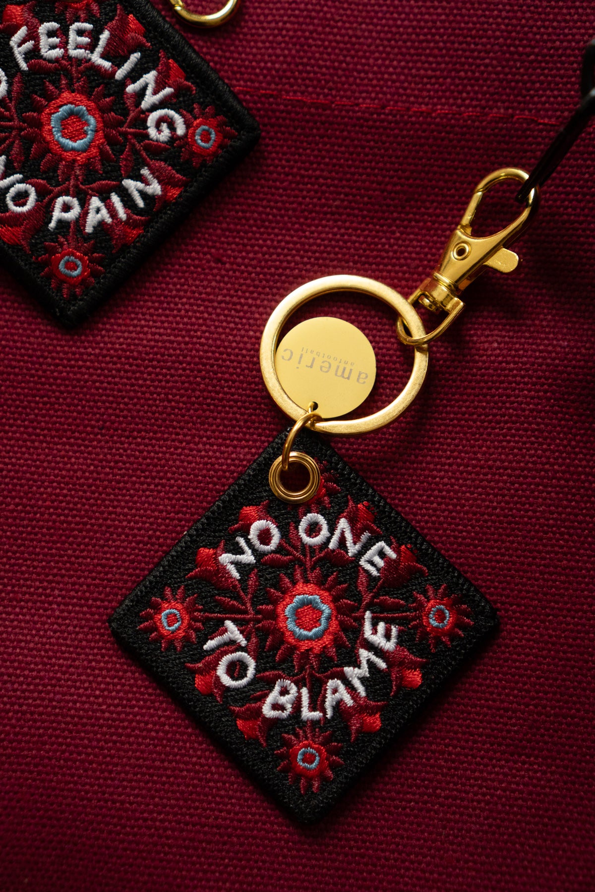 Porte-Clés Brodé  'No Feeling'