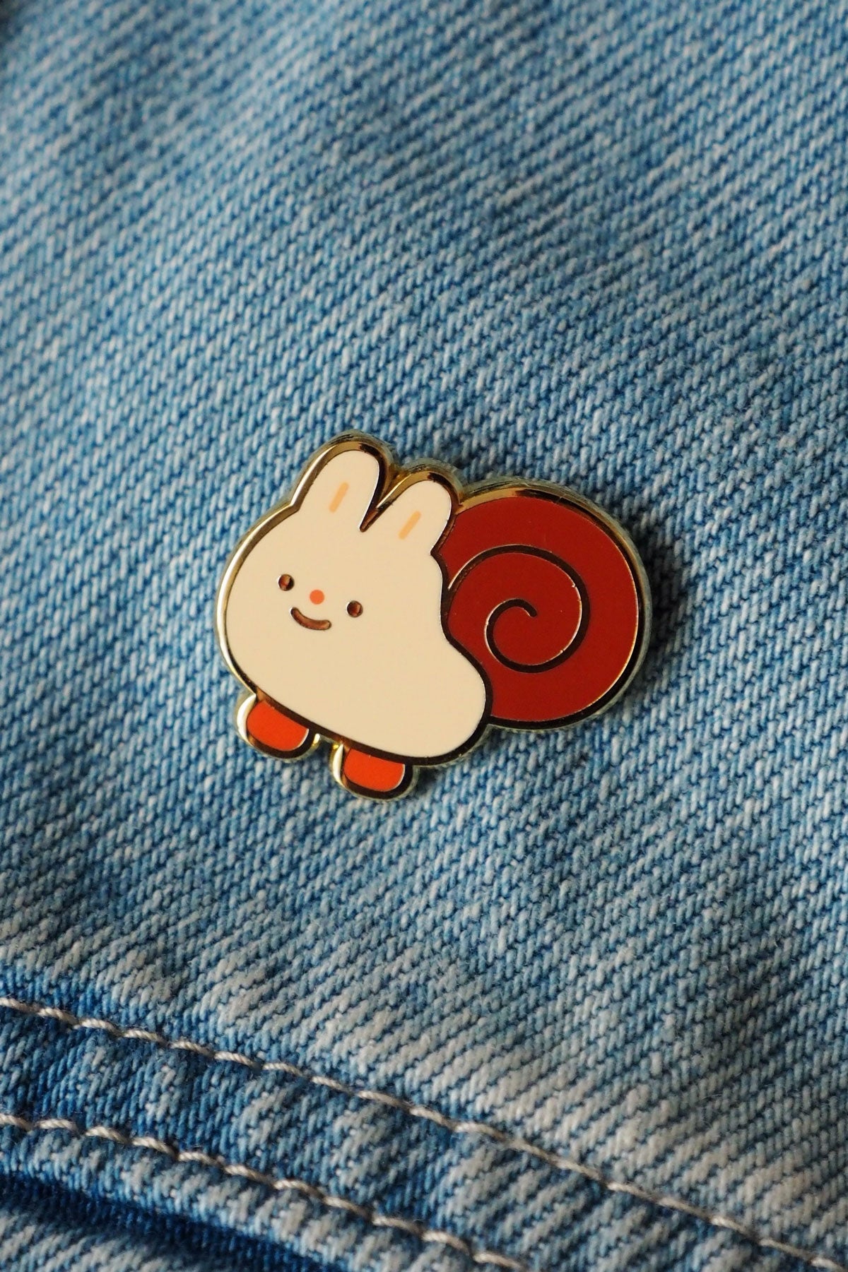Natamori Snail Pin