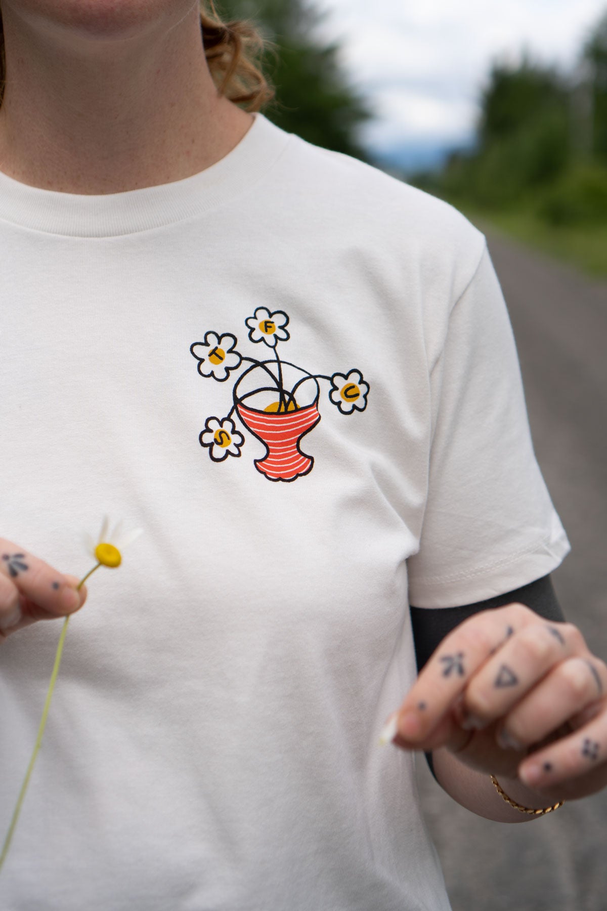 T-Shirt Carré NL 'STFU Vase'