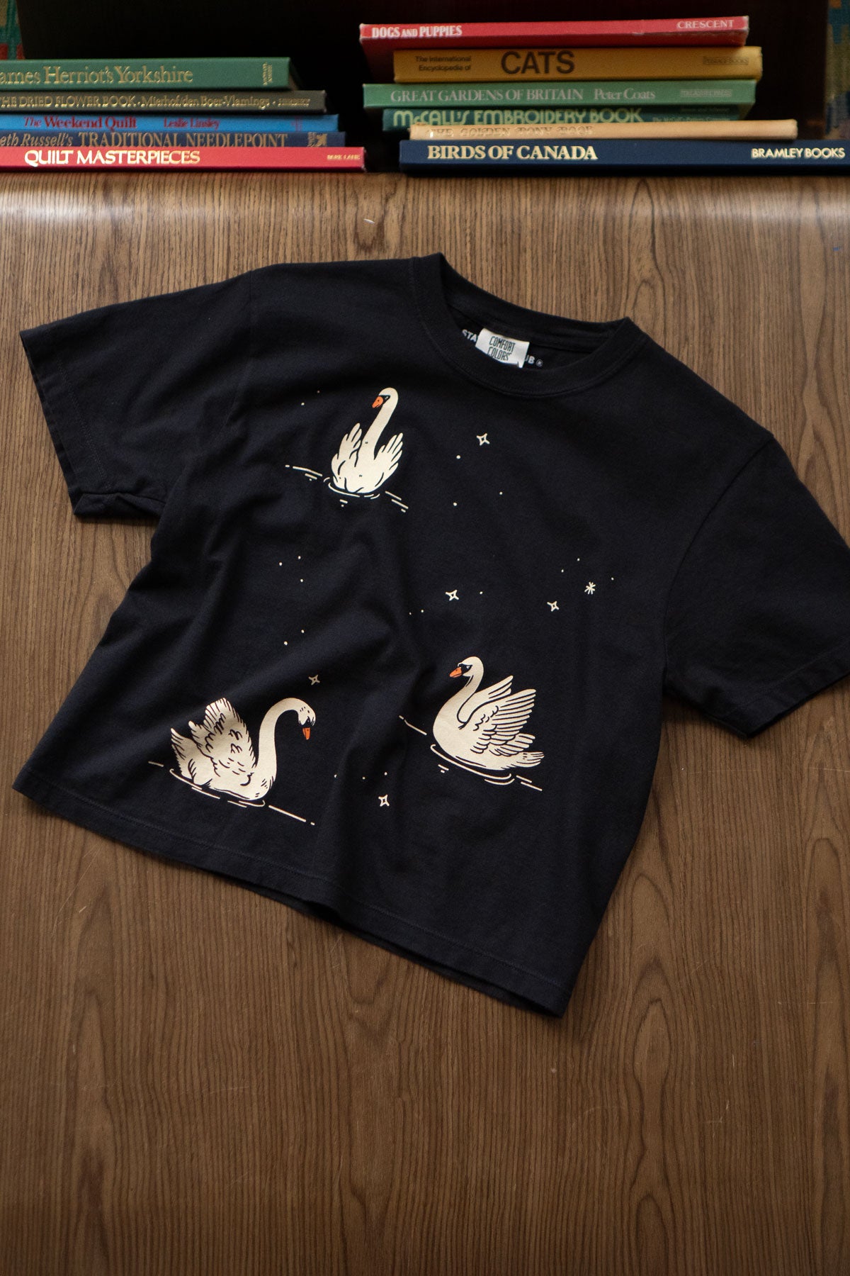 T-Shirt Carré CC 'Night Swans'
