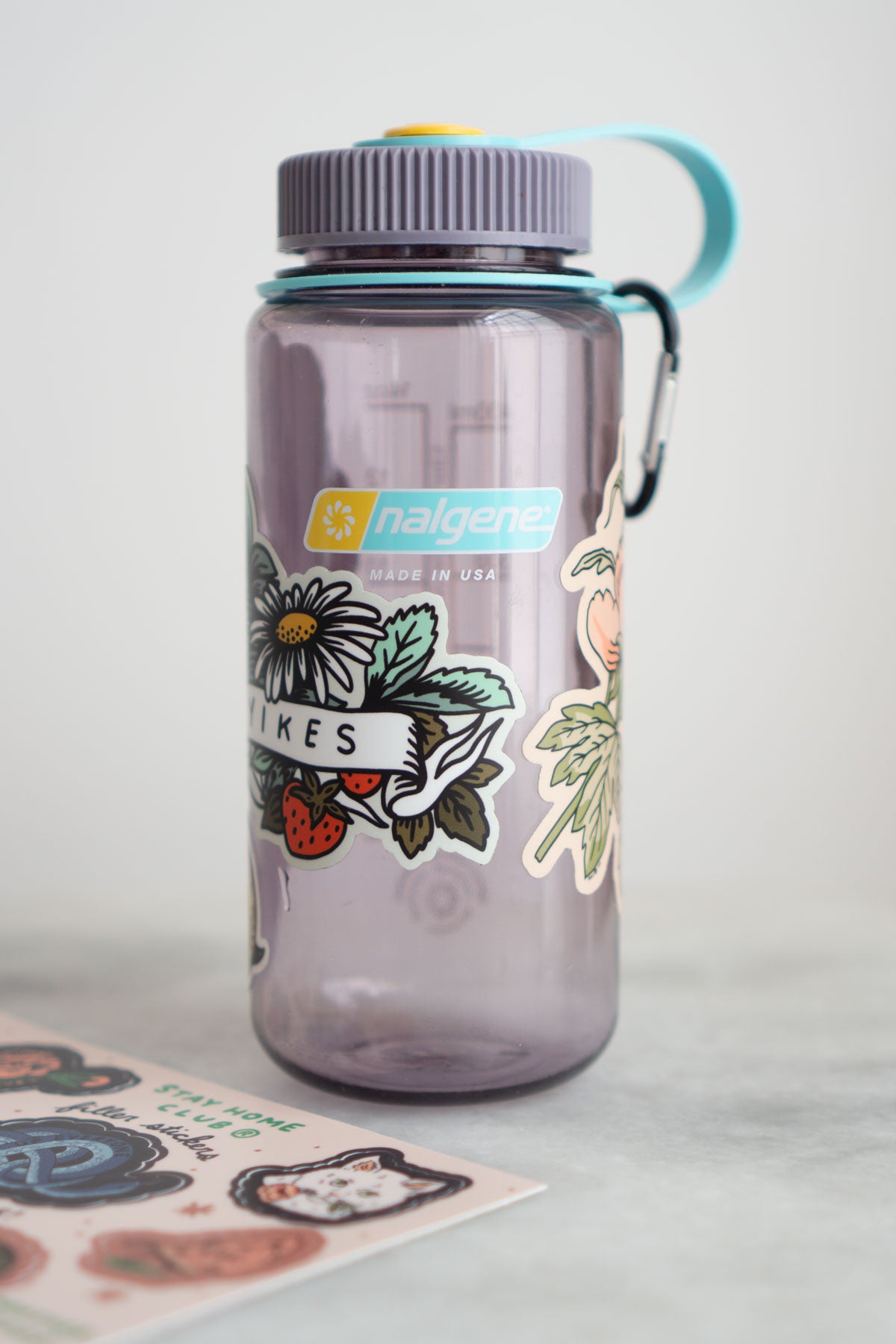Aubergine 16 oz Nalgene bottle
